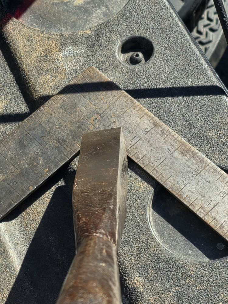 Early Antique Forged Corner Chisel ~1"