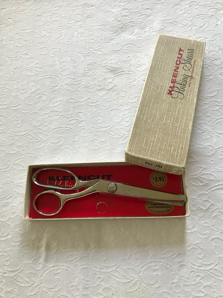 VINTAGE PINKING SHEARS WITH AUTOMATIC STOP, by KLEENCUT, ORIGINAL BOX