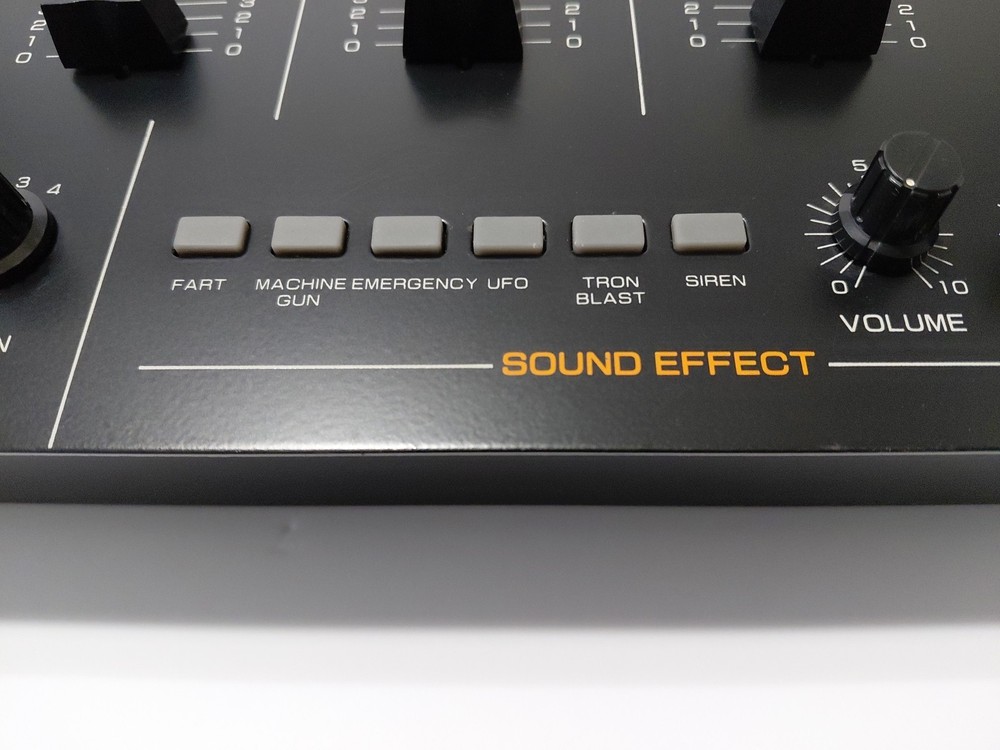 GEMINI PMX-2500 Preamp Equalizer Mixer DJ Audio Counsel-Powers On
