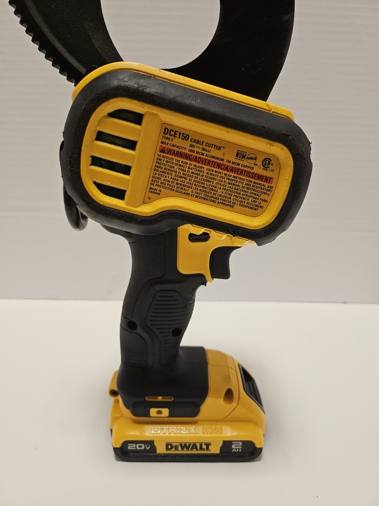 DEWALT DCE150 20V MAX Cordless Cable Cutting Tool With Battery