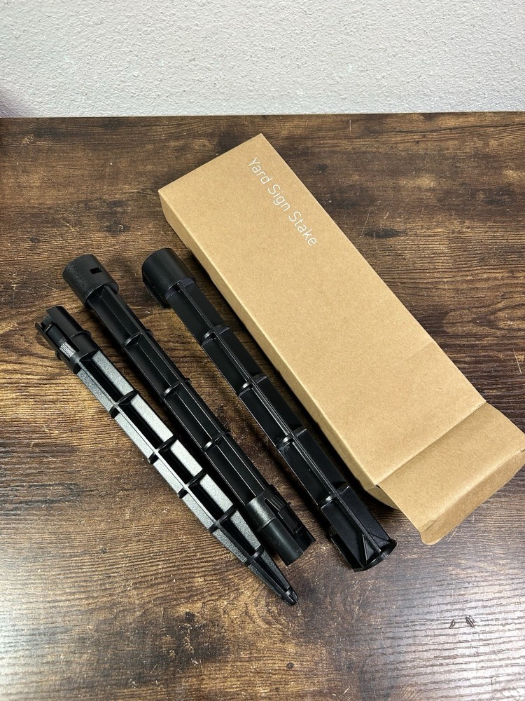 SimpliSafe New Yard Sign Stakes NIB