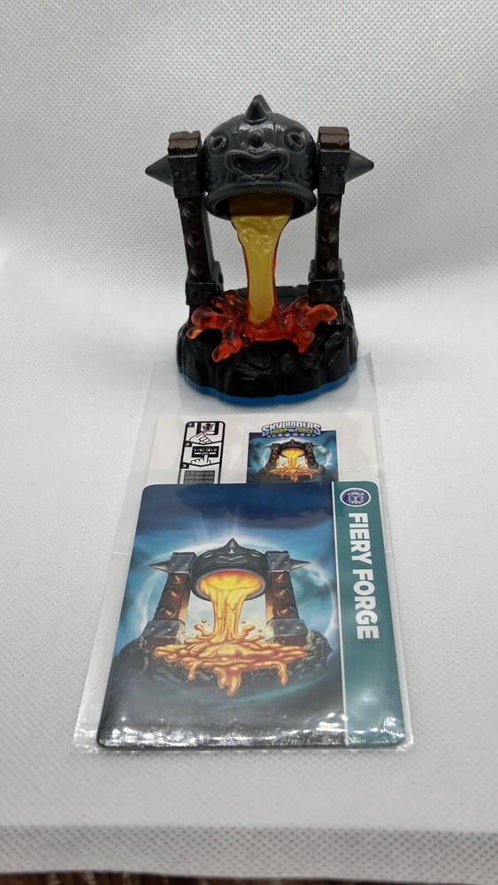 Fiery Forge Skylanders Activision Toy Figure w/ Trading Card and Code 2013