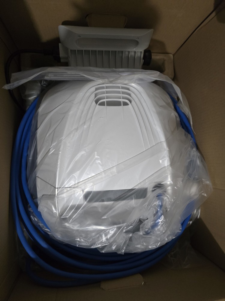 Dolphin E10 Robotic Pool Cleaner | Brand New