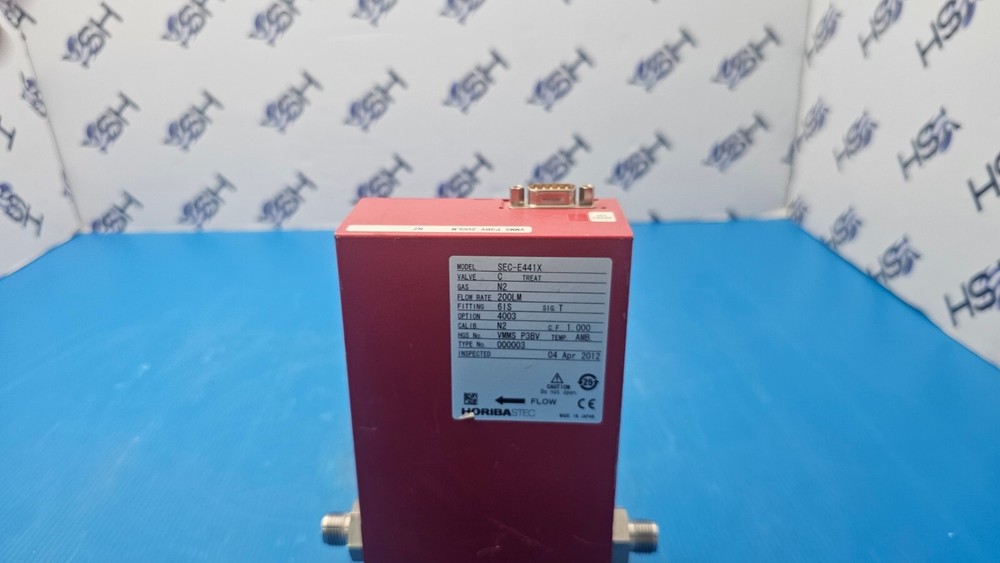 Horiba STEC SEC-E441X Mass Flow Controller, 200 LM N2, Used