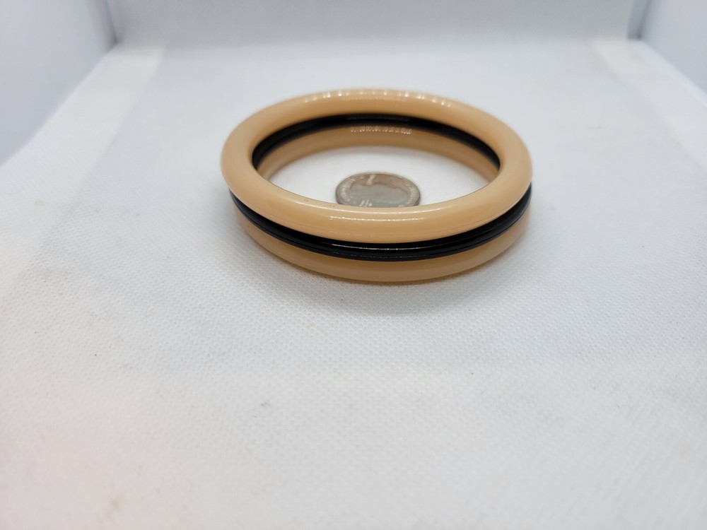 3 Bracelets Bangles Black Cream Vintage