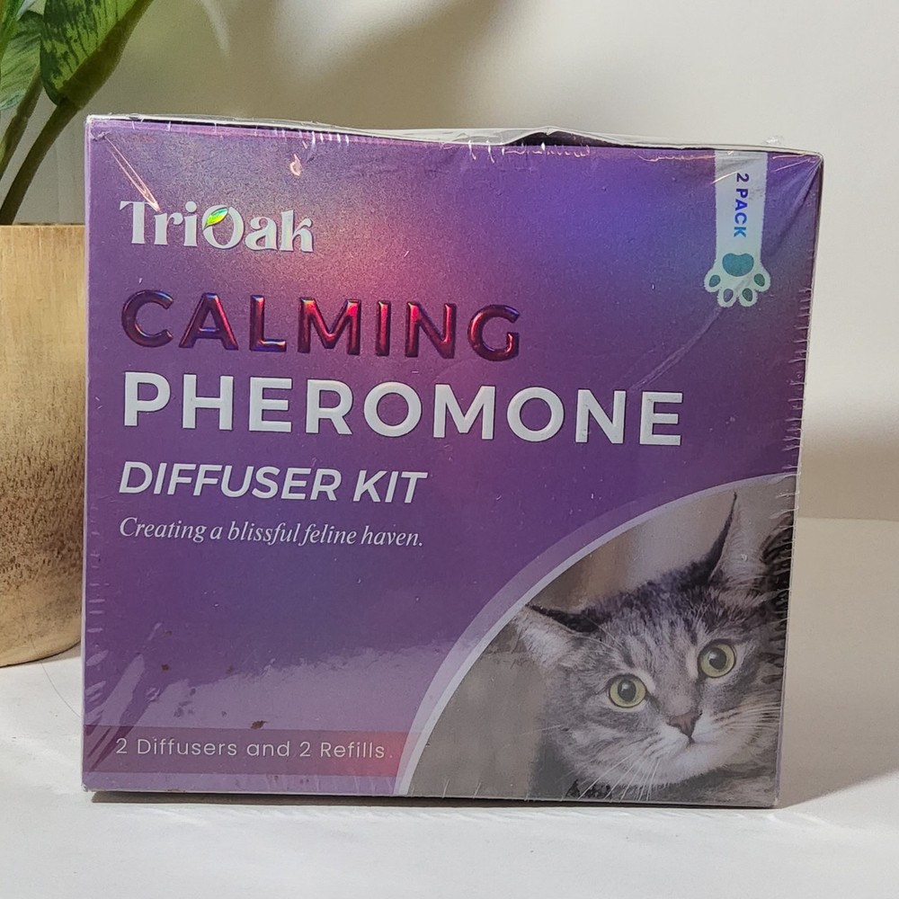 TriOak Calming Pheromone Diffuser Kit for Cats - 2 Diffusers & 2 Refills NIB