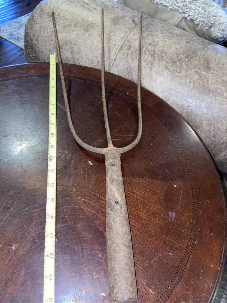 Fork Rake Head 3 Thines Rusty Rustic no handle Original Vintage Primitive Metal