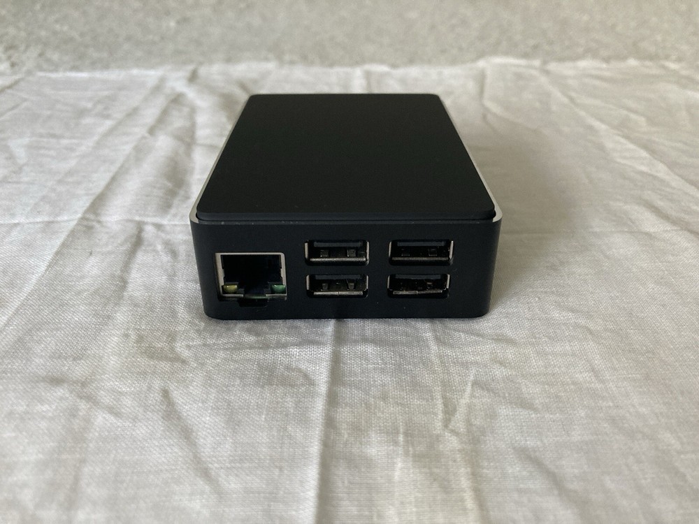 Waaave Pool Black (Power Supply With Switch)