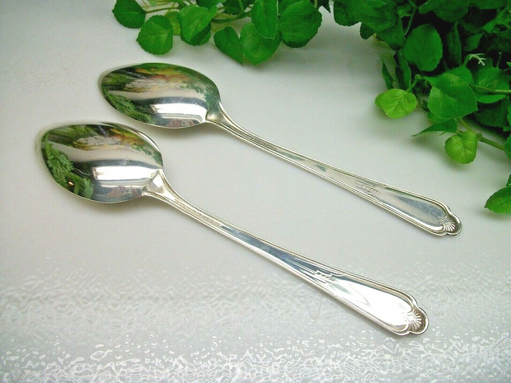 2 International Cunningham LAUREL Silverplate Solid Serving Spoons 1934