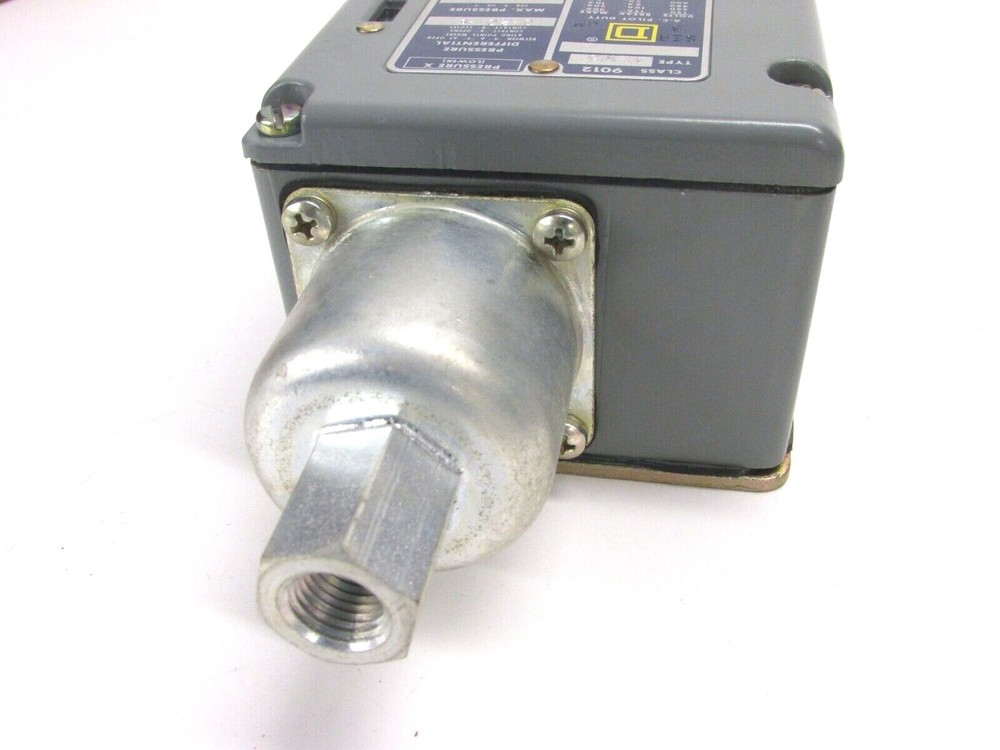 SQUARE D ser B PRESSURE DIFFERENTIAL SWITCH, 100 PSI, AEW5