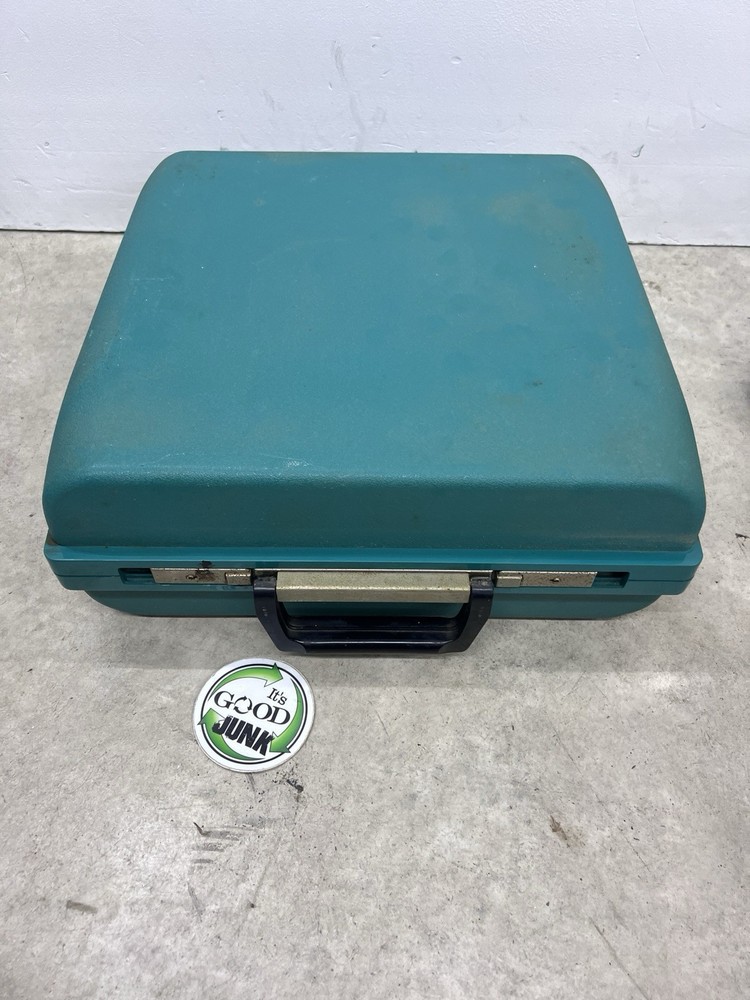 Teal Olivetti Studio 45 Elite Typewriter with Teal Case