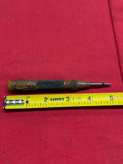 General Tools No. 79 Automatic Center Punch - rusty - Vintage