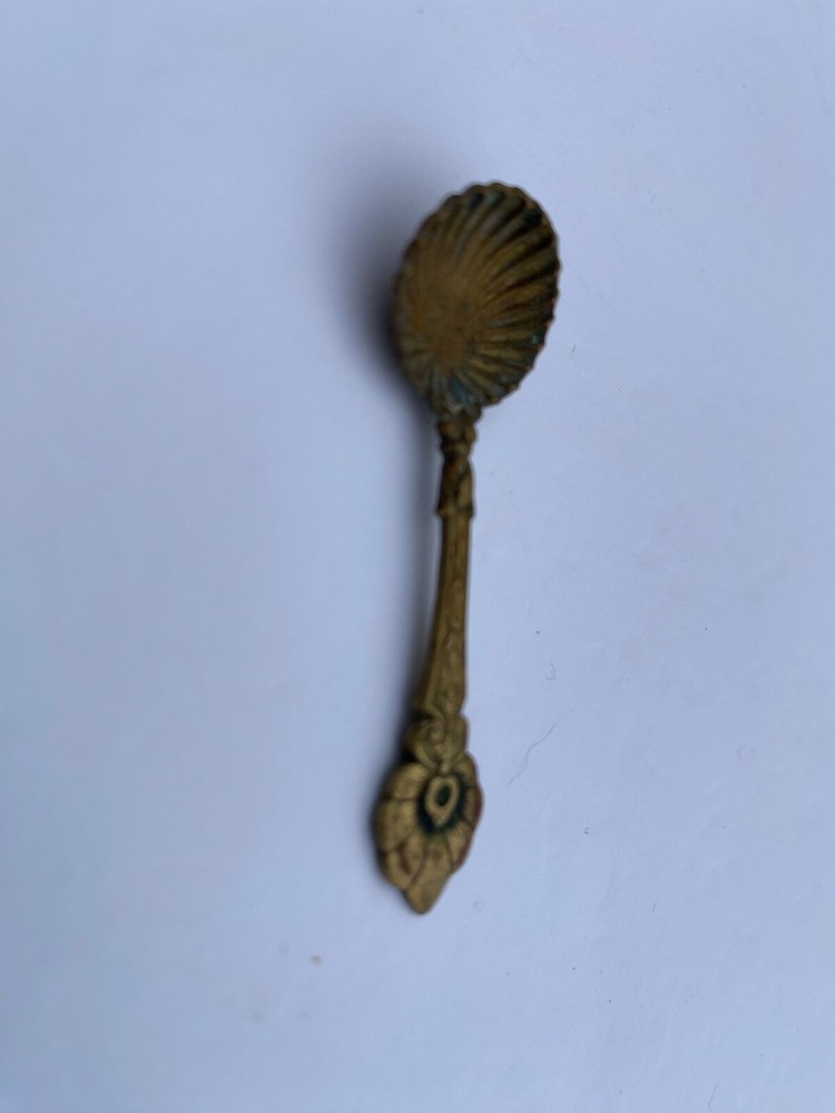 Miniature 2" Seashell Shell Salt Spoon Flower Handle