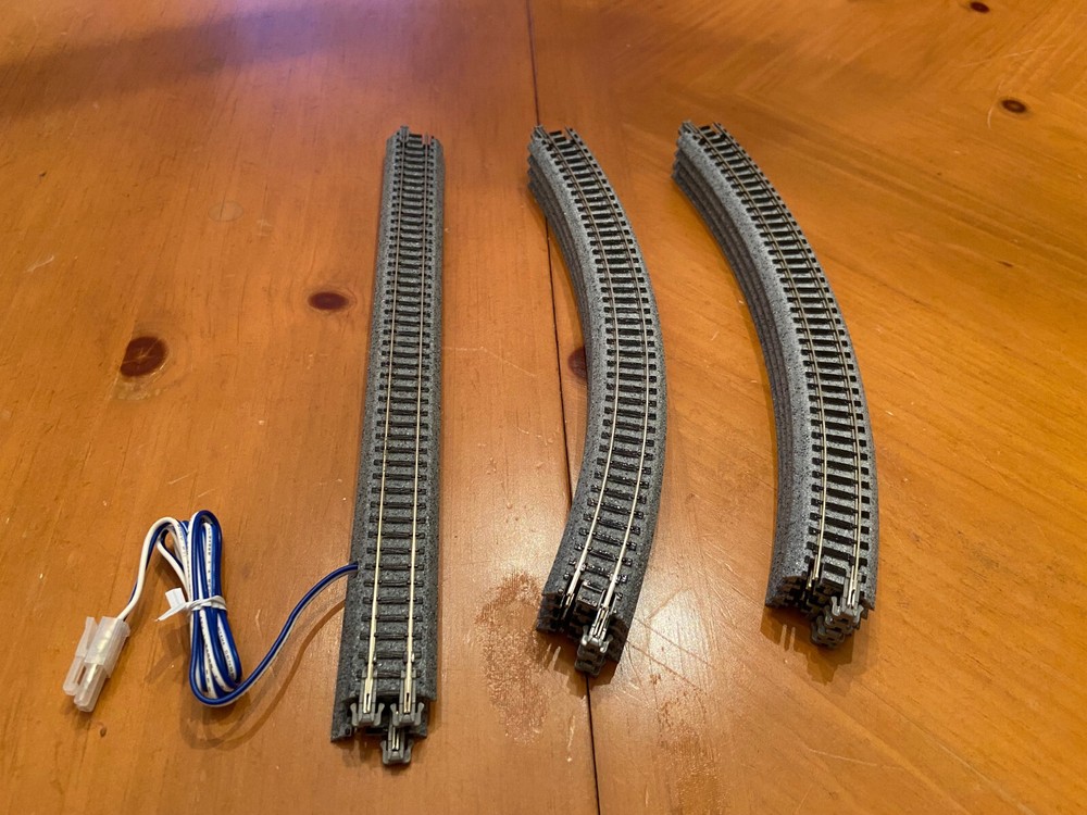 Kato N Scale Track Complete Oval. New