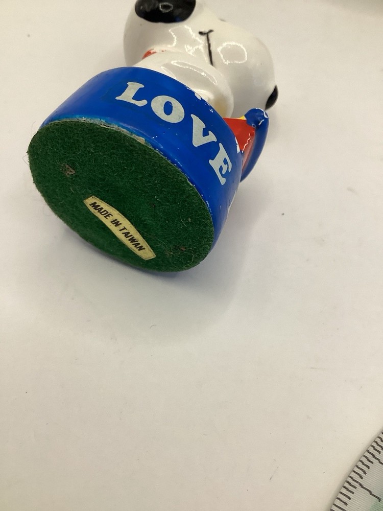 Vintage 80s Peanuts Snoopy Pull String Motion Skateboarder, Figures & Protractor