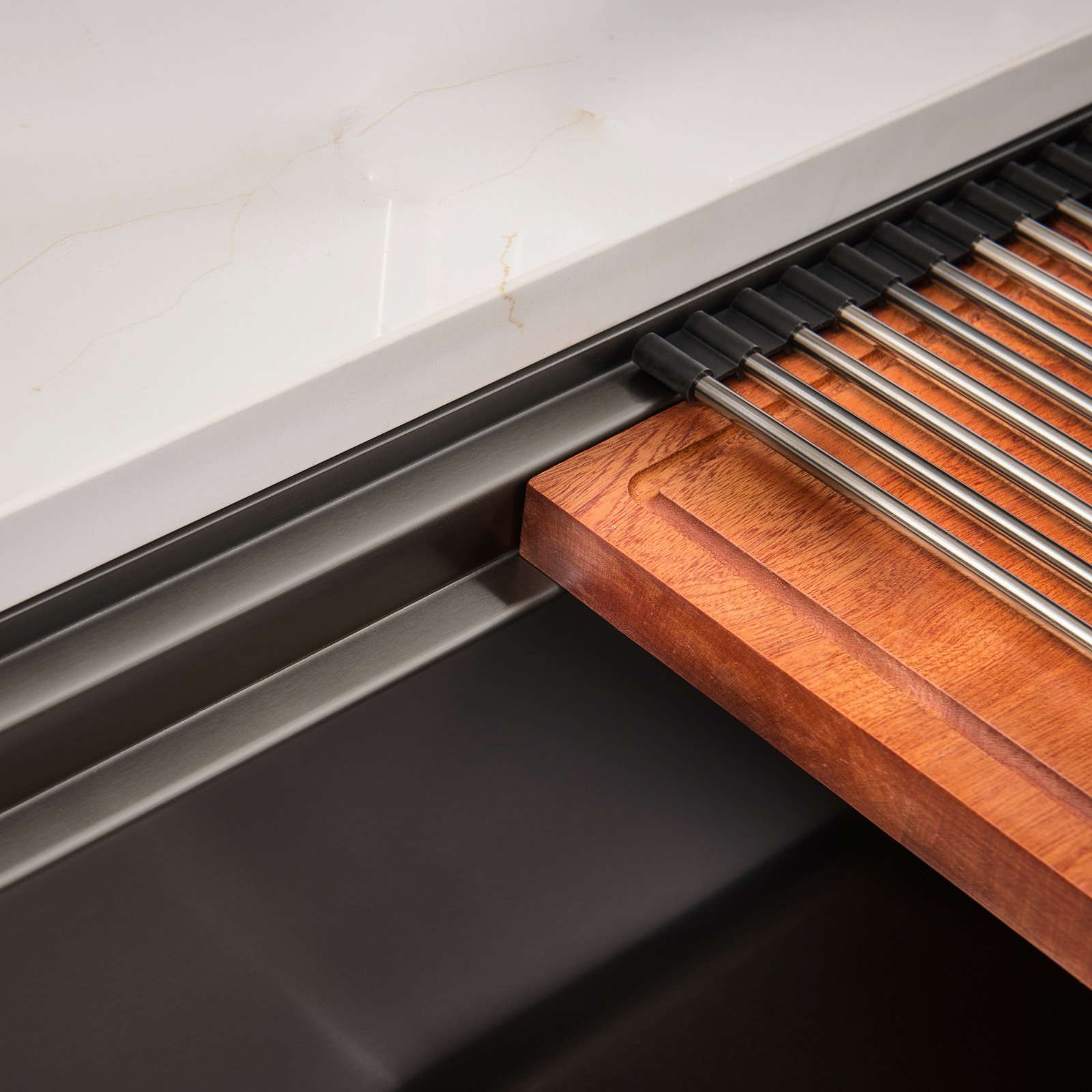 Ruvati 33" Gunmetal Black Workstation Two-Tiered Ledge Kitchen Sink - RVH6222BL