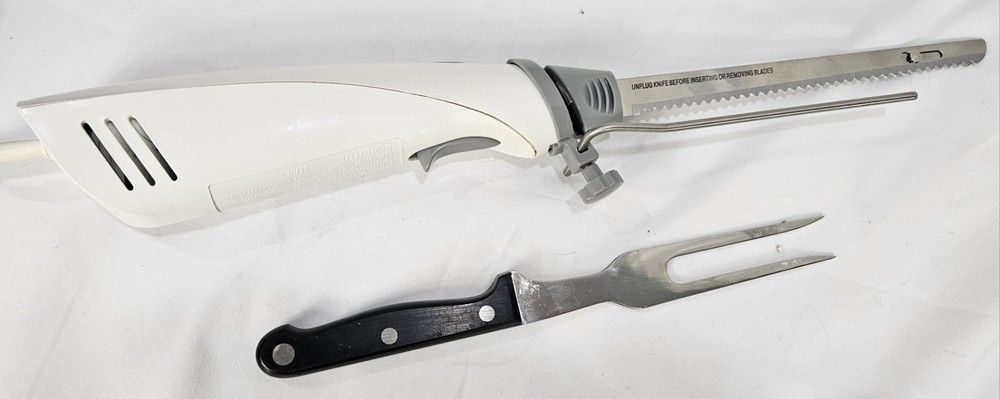 TESTED Hamilton Beach 74375 Electric Knife w/Fork, Bread Guide & Storage Case