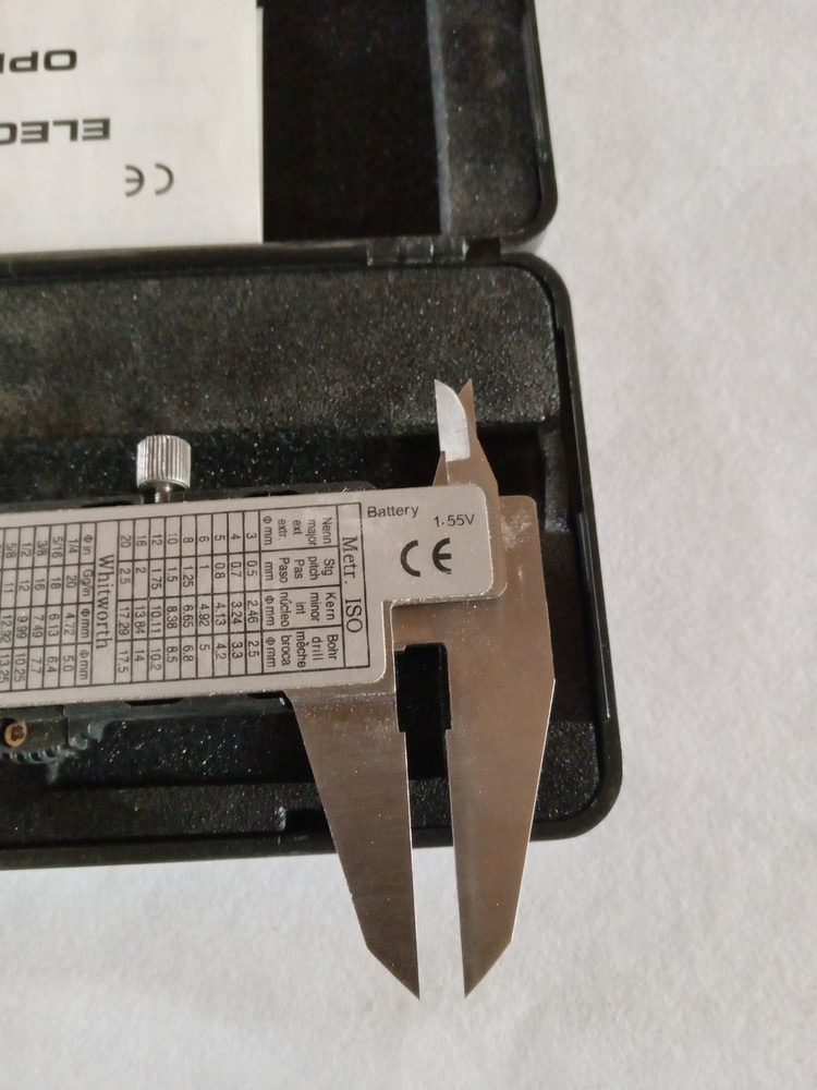 Cen-Tech 6" Digital Caliper