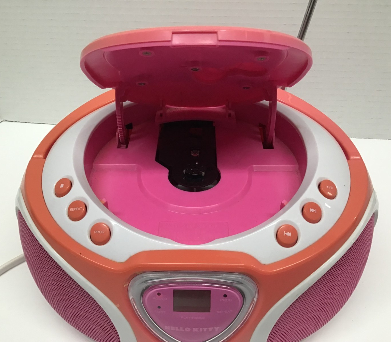 Hello Kitty CD Player Boombox AM FM Radio