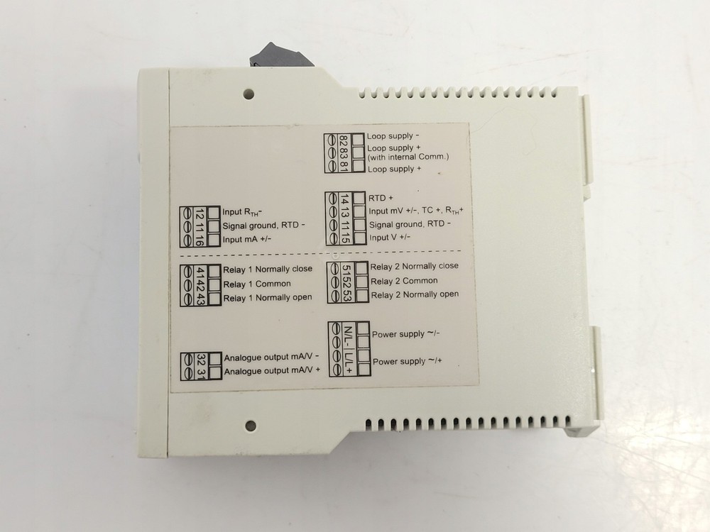 ENDRESS+HAUSER process transmitter RMA421-A11A2A