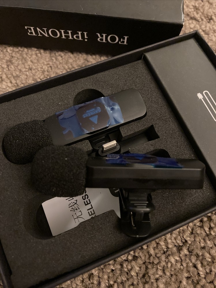 SAYREXS 2 Pack Wireless Lavalier Microphones for Apple Devices