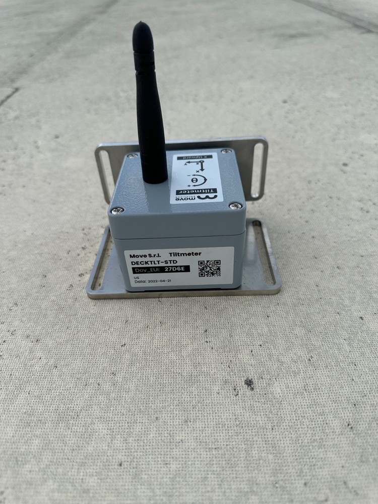 Geotechnical wireless LoRaWAN MEMS triaxial tiltmeter  DECKTLT2-STD