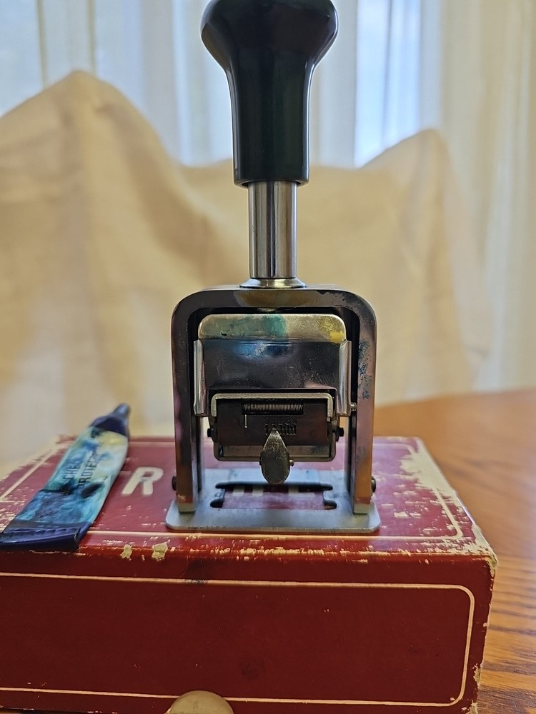 Vintage Archer Automatic Numbering Machine Stamp 98L268