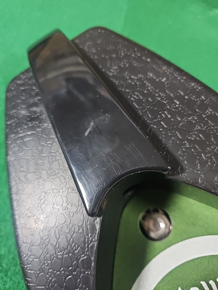 Callaway Kick-Back Automatic Ball Return Putting Golf Cup / Includes 3 New Balls