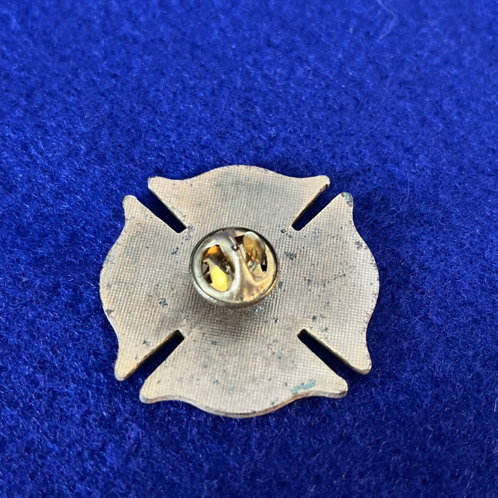 VINTAGE FIREFIGHTER FIRE FIGHTER FIRST RESPONDER MINI SHIELD LAPEL PIN