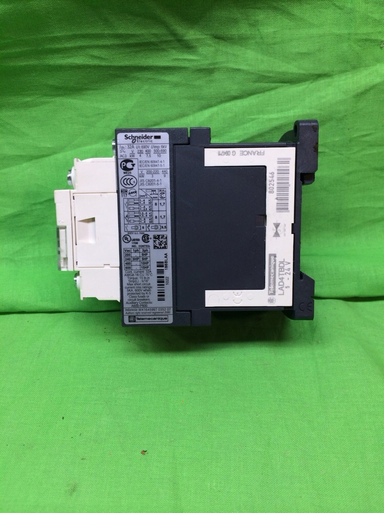 TELEMECANIQUE CONTACTOR LC1D186BL