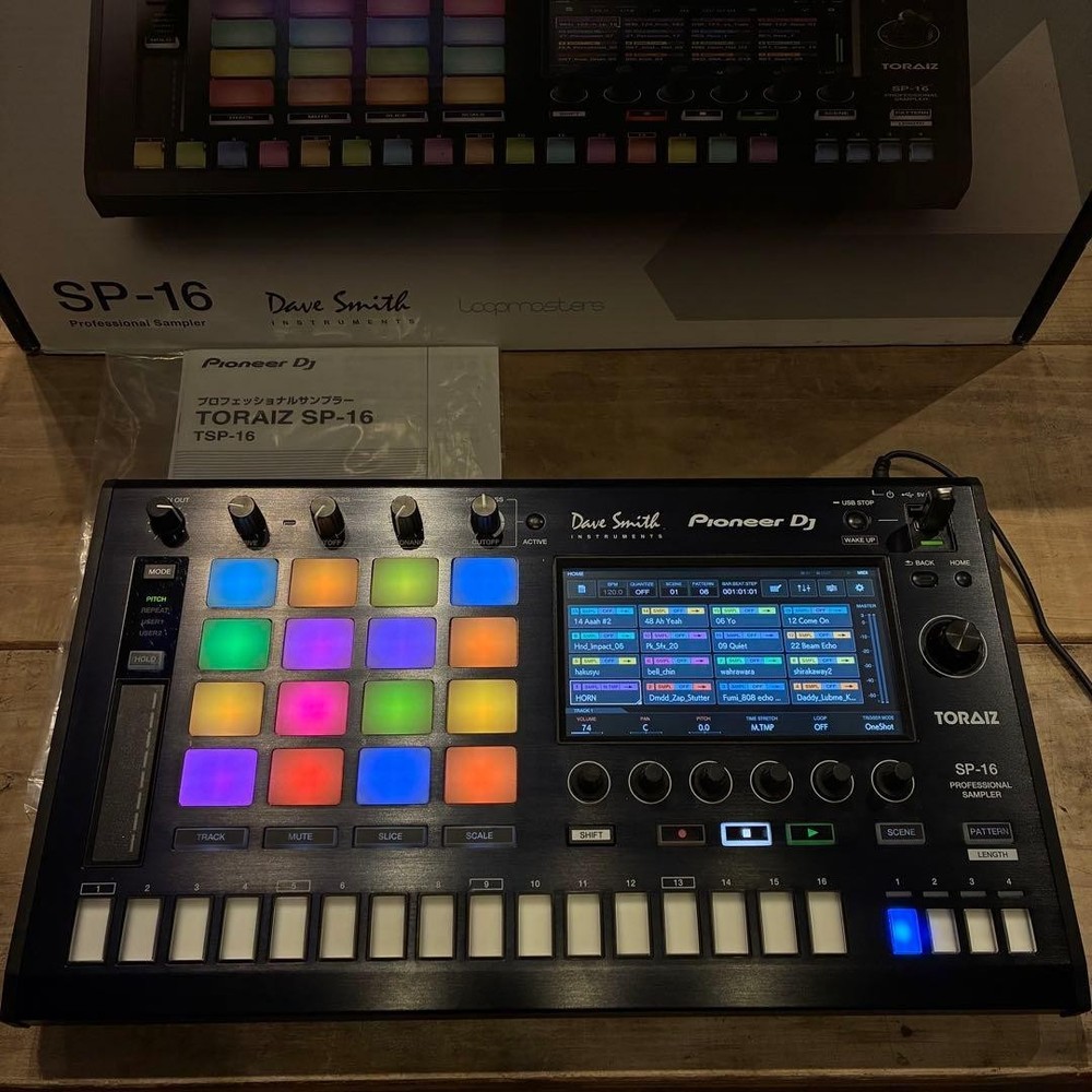 Pioneer TORAIZ SP-16 MIDI Sequencer Drum Machine GOOD!