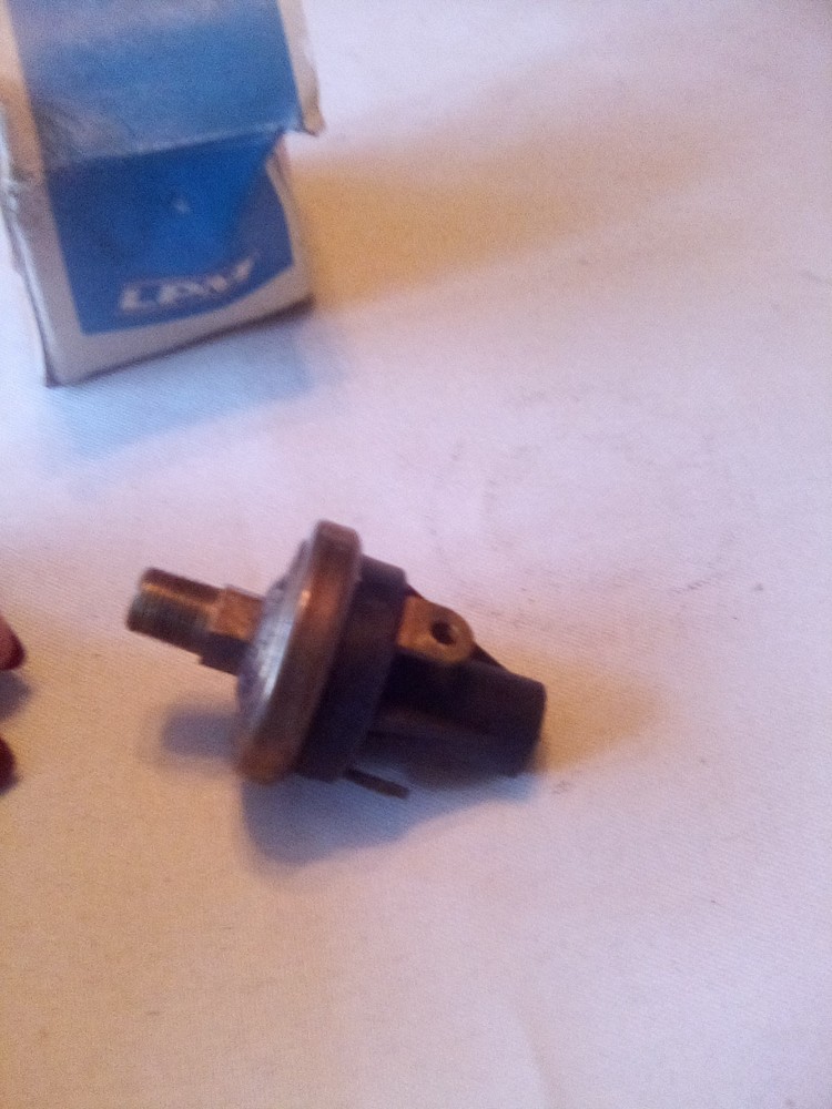 LPM 308-1700 Open Pressure Switch