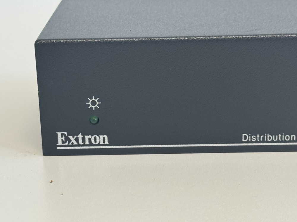 Shelf 36: Extron / Versa Tools MDA 3 Distribution Amplifier