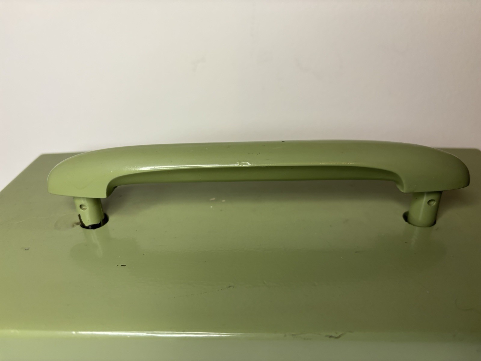 Vtg 1930s Emerson "Bullseye" Tube Radio - Green - Works! Art Deco MCM 8CW-334-2