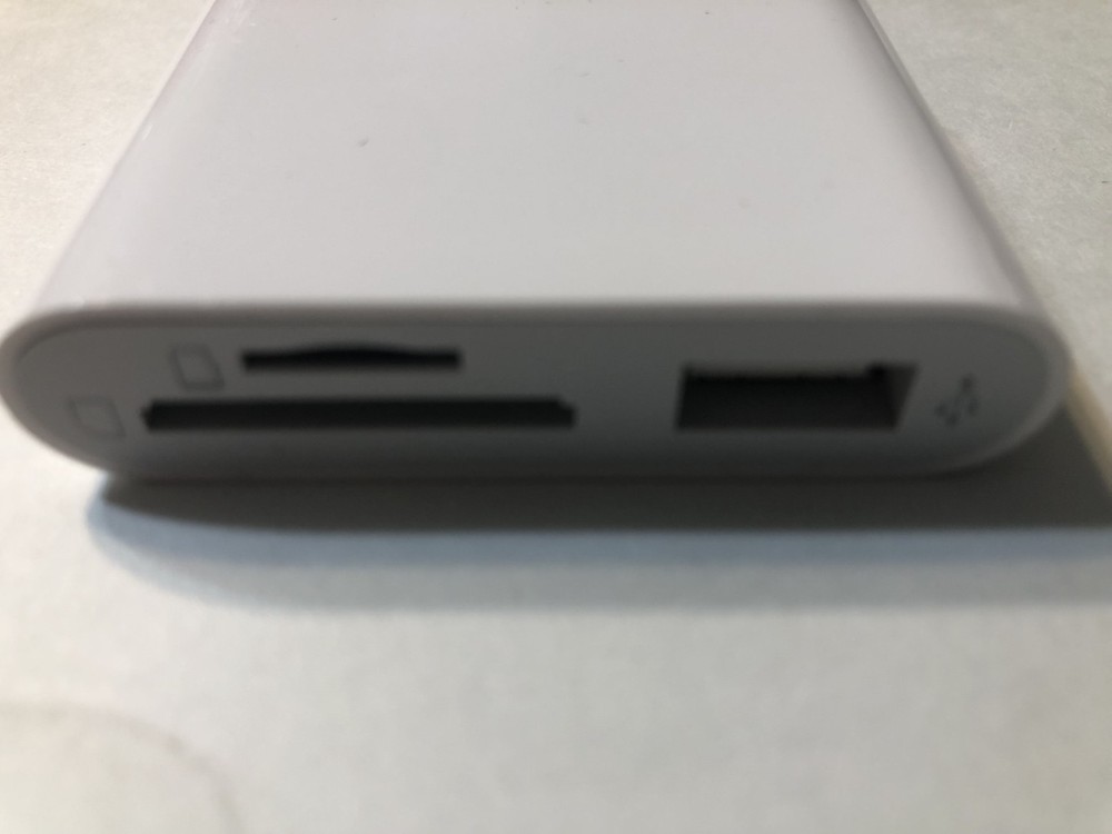 USB C to SD Card Reader, 3-in-1 Hub Converter, Micro SD TF Memory Type-C Adapter