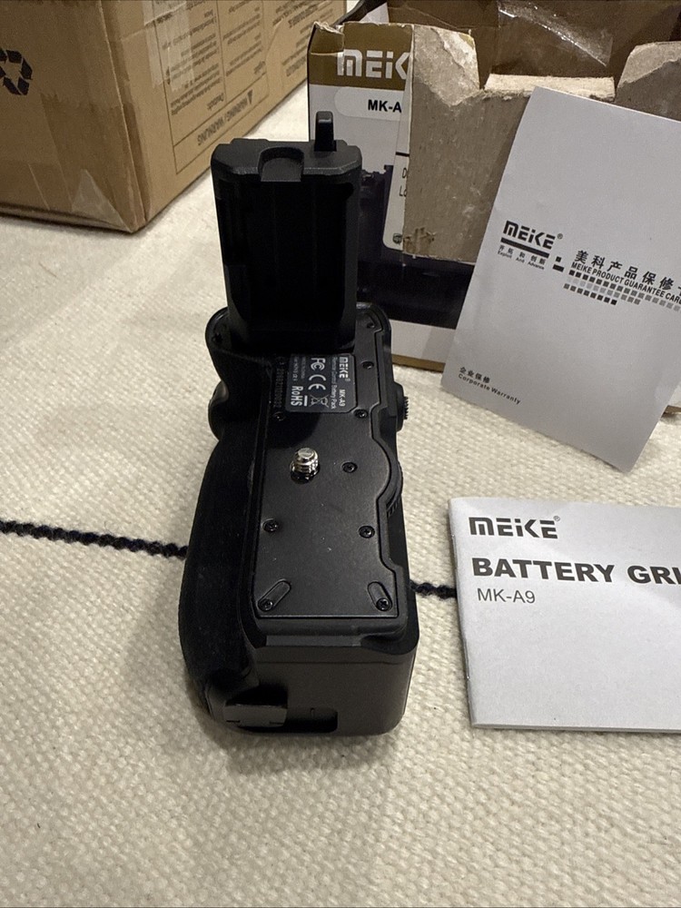 Meike MK-A9 Pro Battery Grip Open Box Untested As-Is