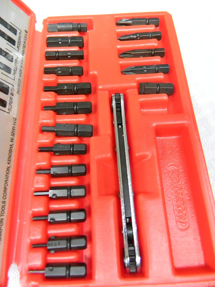 SNAP-ON 19PC OFFSET SCREWDRIVER RATCHET & BIT SET #CRA180PB MISSING 1 PC