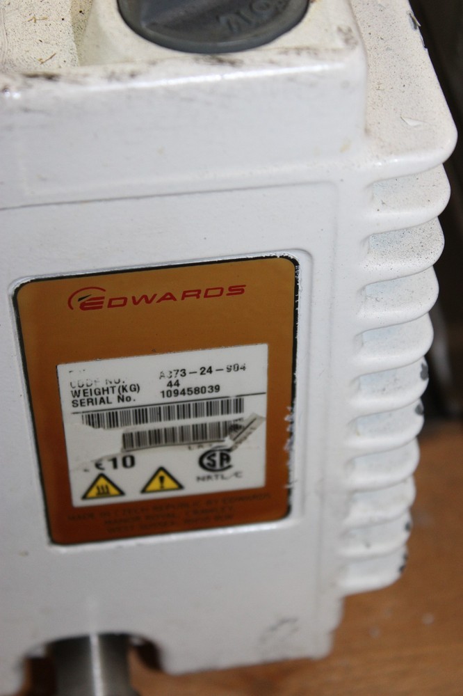 Edwards 28 E2M28 Rotary Vane Vacuum 208V Pump NICE