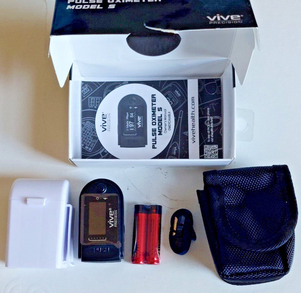 Vive SP02 Pulse Oximeter Model S Fingertip Bluetooth includes Case, Batteries