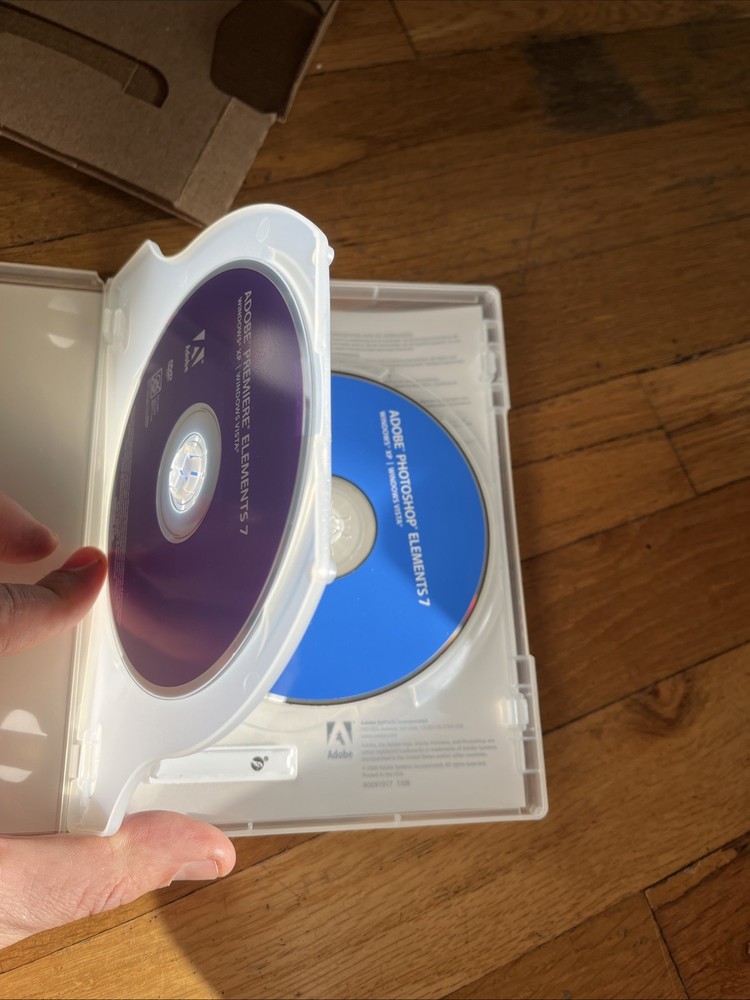 Adobe Photoshop Elements 7 & Premiere Elements 7 2 Disc With Serial Numbers