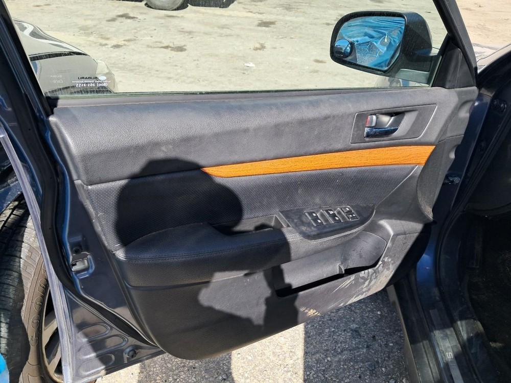 LEGACY 2013 Glove Box 4843170