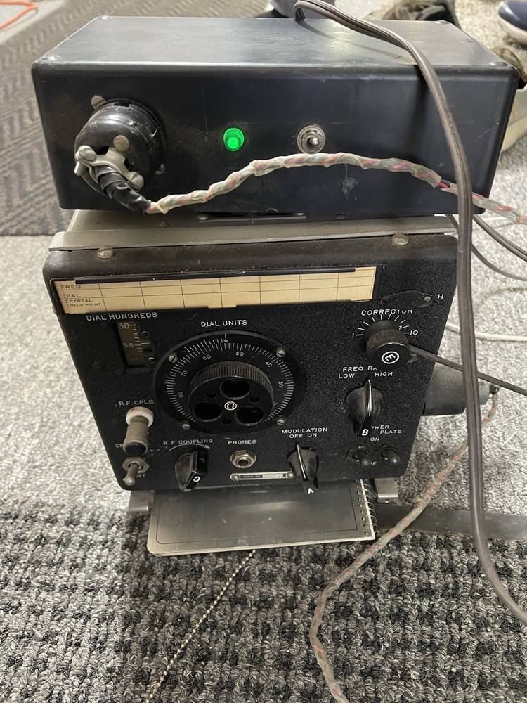 WW2 Navy Military Heterodyne Frequency Meter LM-21, Serial no. 1045 w Modulator