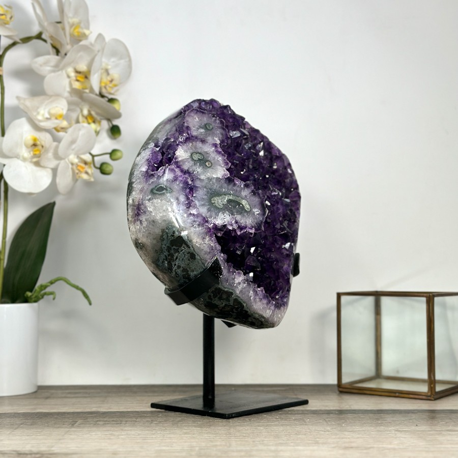 Top Grade Natural Amethyst Stone Statement Piece. MWS2829