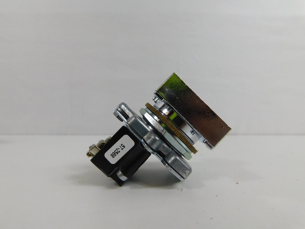 Eaton E30DM Pushbuttons