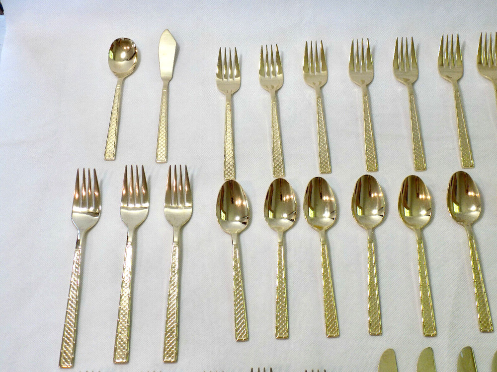 47 pc Stanley Roberts Arbor Pattern Gold Electroplate Flatware Set + Chest