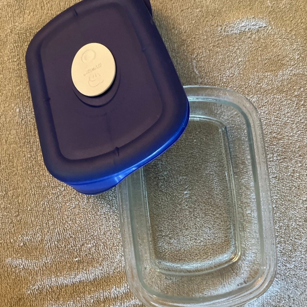 Pyrex dish