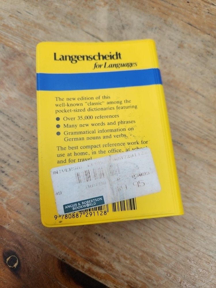 Langenscheidt - Universal German Dictionary Small PB