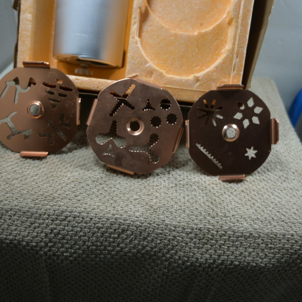 Mirro Dial a cookie cookie press copper colored top and inserts