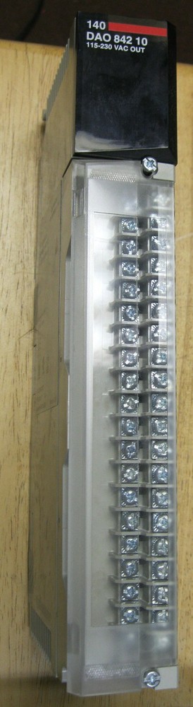 Schneider DAO 842 10 Output Module