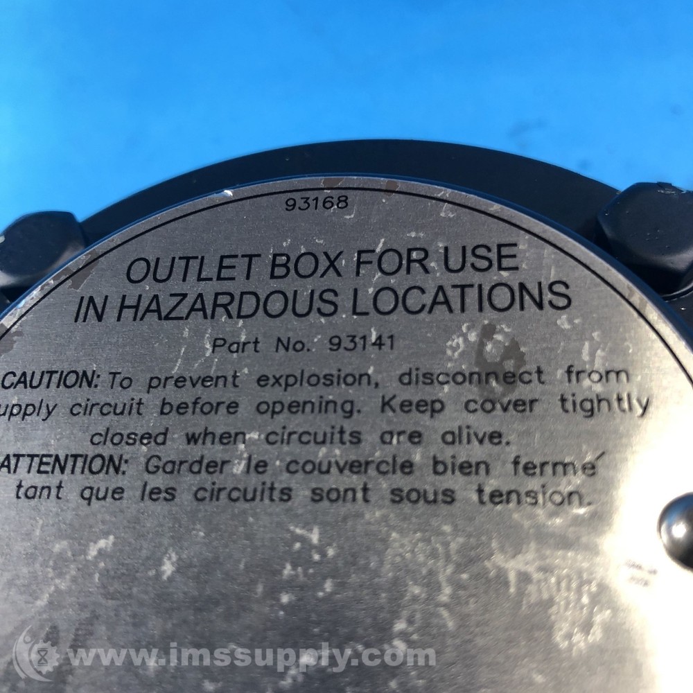 Crouse-Hinds 93141 Outlet Box FNIP